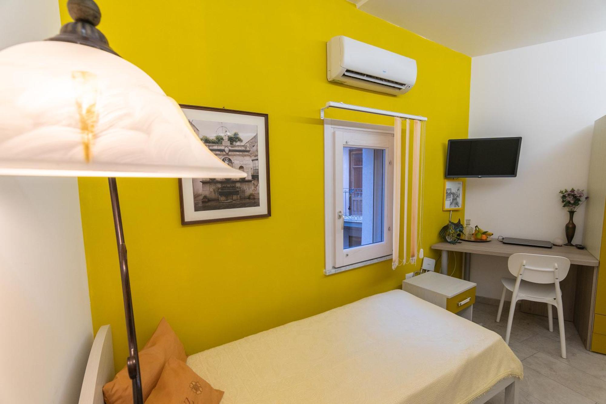 B&B Tulip Lotus Castelbuono Ngoại thất bức ảnh